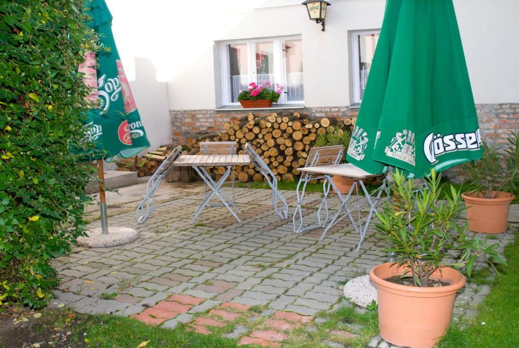 Haramia Csapszek Es Fogado Hotel Szombathely Ngoại thất bức ảnh